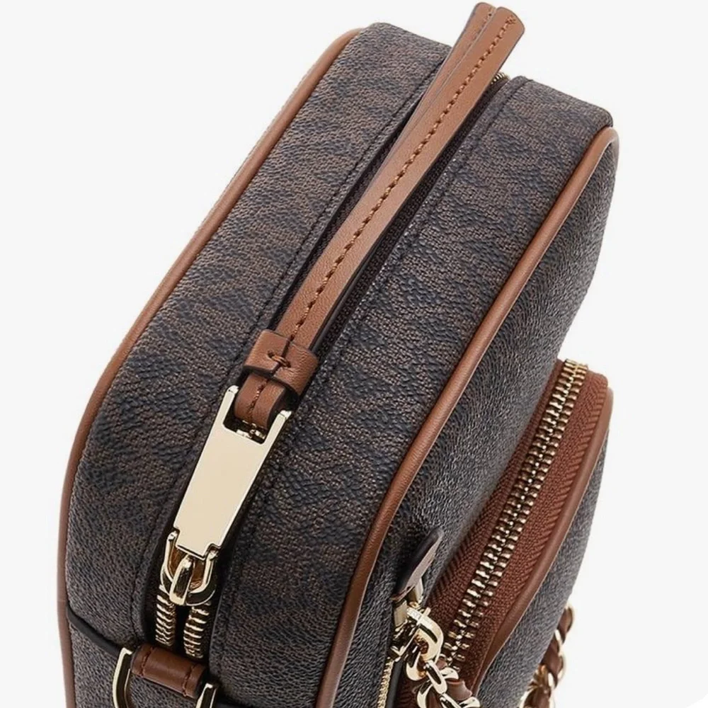 Michael Kors Crossbody Bag ~ Camera Bag ~ Elliot Brown Small Logo Cross Bag NWT - Picture 6 of 13